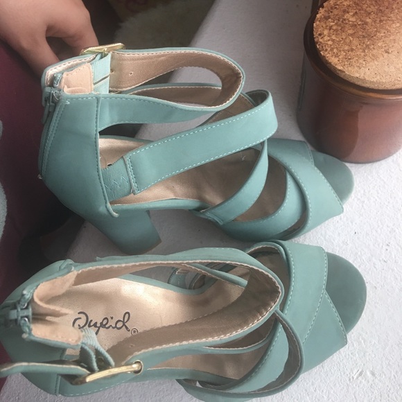 Melt color high heels - Picture 2 of 3